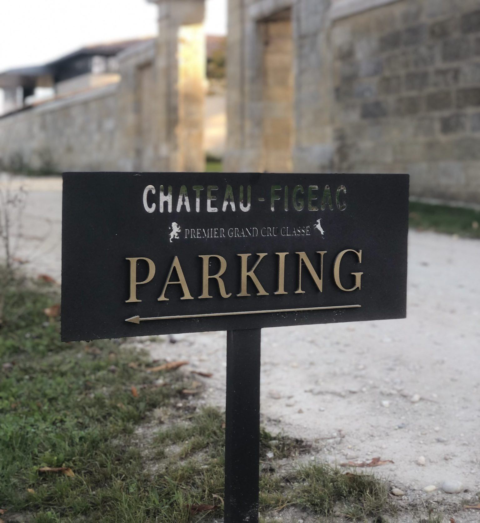 CHATEAU FIGEAC SIGNALETIQUE